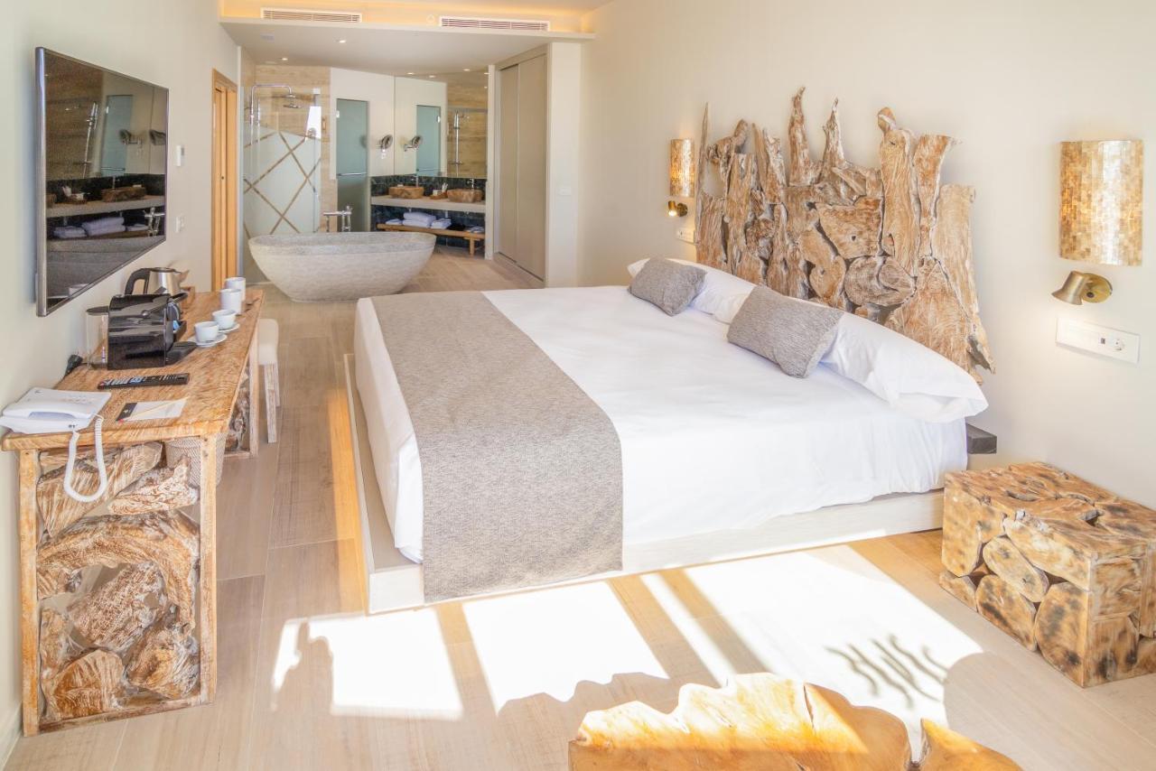 Zahara Beach & Spa By Qhotels - Adults Recommended Zahara de los Atunes Exteriör bild Deluxe room