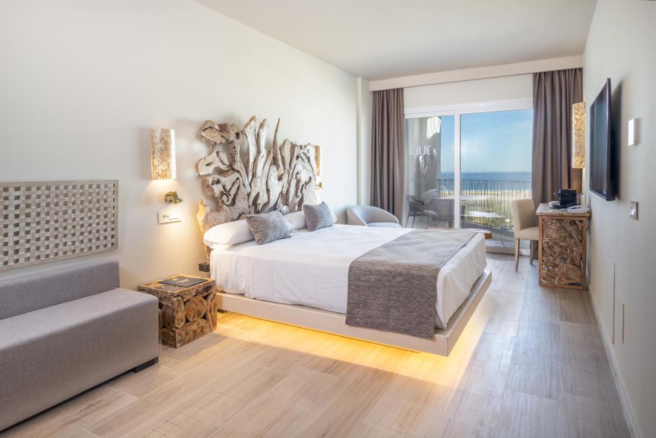 Zahara Beach & Spa By Qhotels - Adults Recommended Zahara de los Atunes Exteriör bild Deluxe room