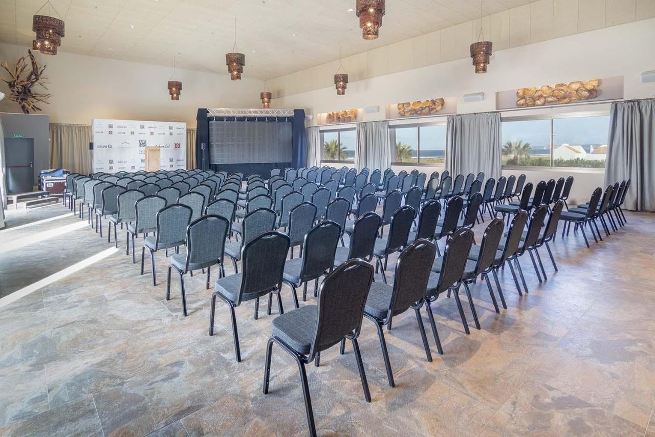 Zahara Beach & Spa By Qhotels - Adults Recommended Zahara de los Atunes Exteriör bild The conference room at the hotel